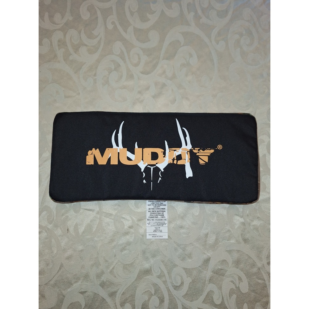 Muddy Hunting Seat Cushion Realtree Edge Camo Portable Comfortable 18x8x2